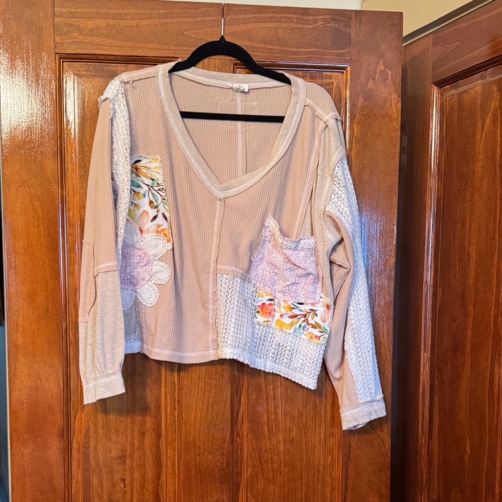 POL Beige Floral Patchwork V-Neck Blouse